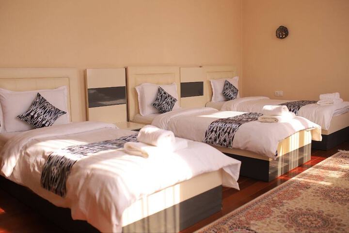 Room 7 of 23