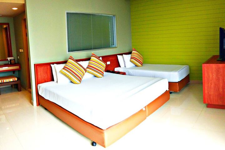 Room 10 of 131