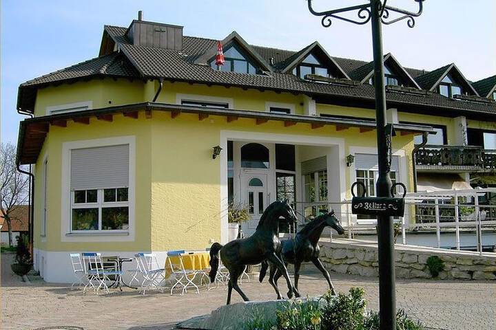 Hotel Reiterhof Altmühlsee