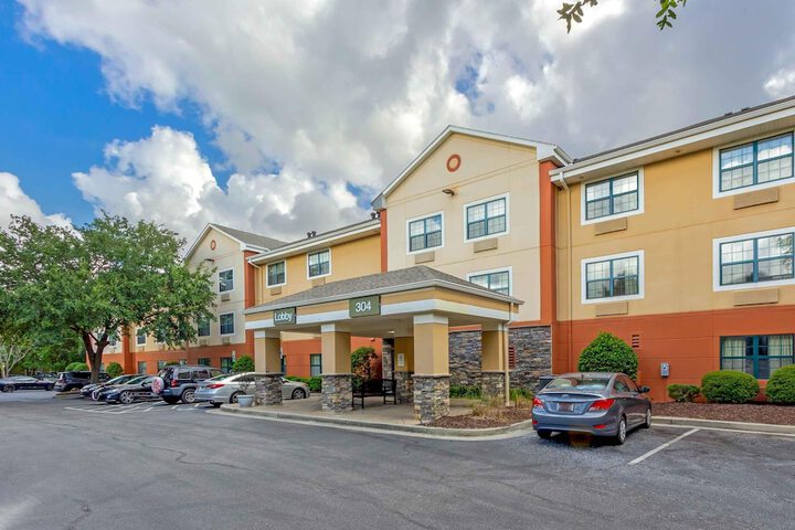 Hotel Entry