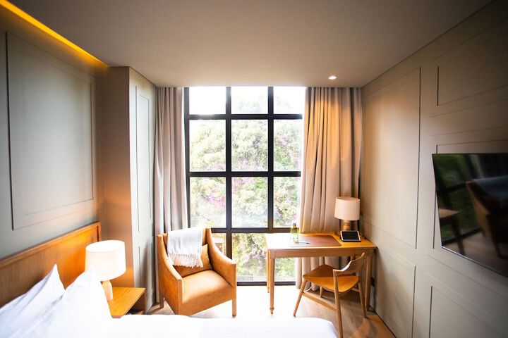 Room 18 of 43