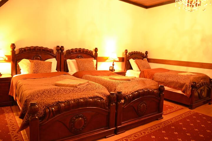 Room 21 of 75