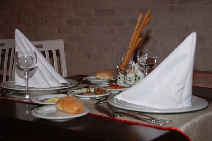 Dining 77 of 120