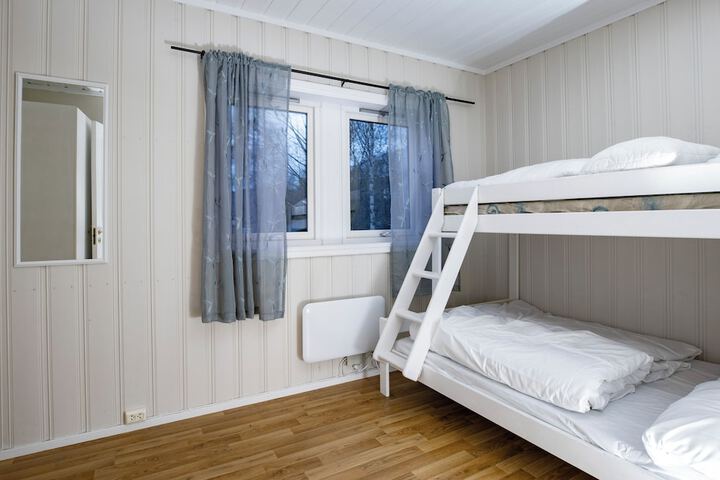 Room 4 of 46