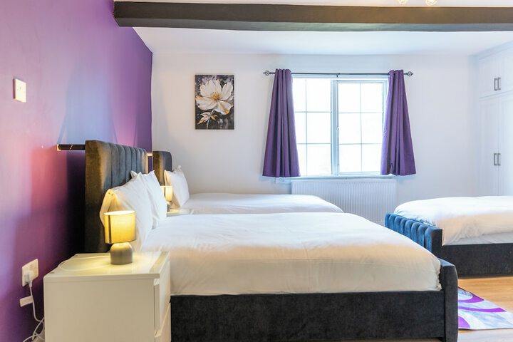 Room 32 of 59