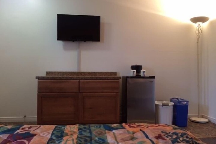 Room 13 of 23