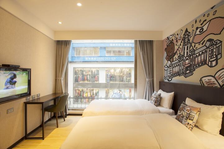 Room 15 of 41