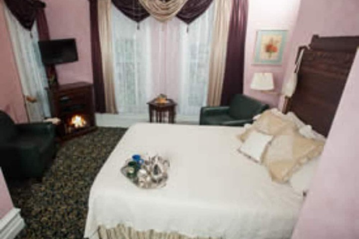 Room 7 of 52