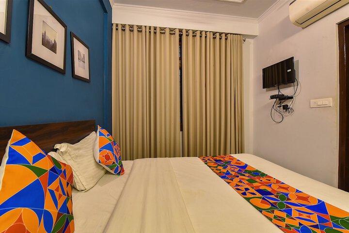 Room 30 of 37