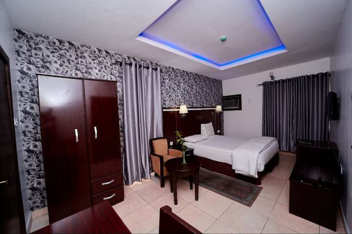 Room 19 of 51