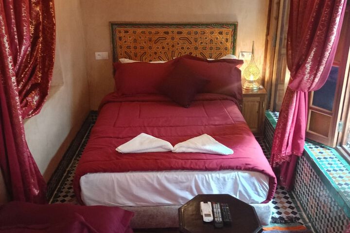 Room 4 of 63