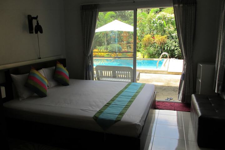Room 16 of 50