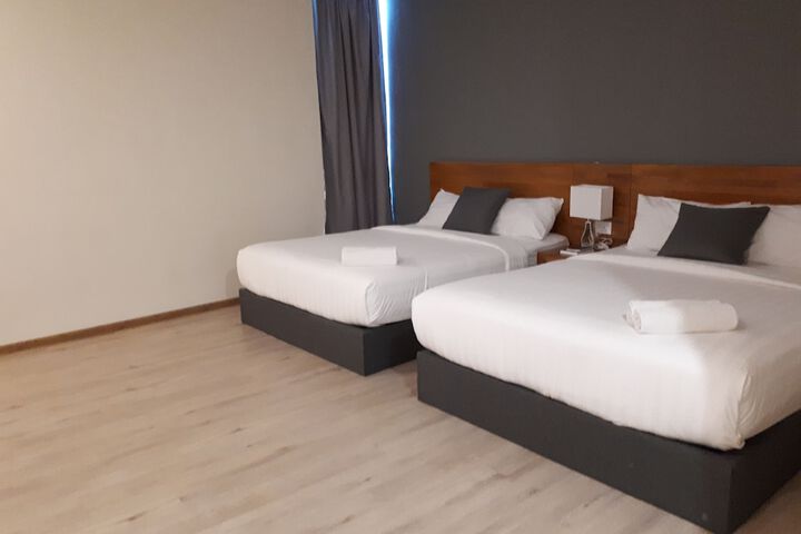 Room 4 of 41