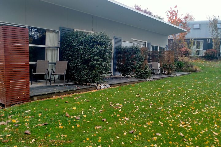 Hotel Exterior 26 of 27
