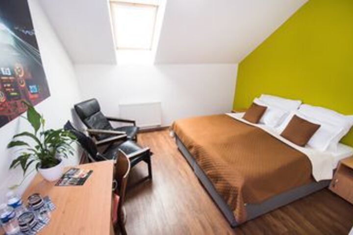 Room 31 of 37