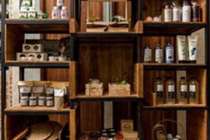 Gift Shop 8 of 32