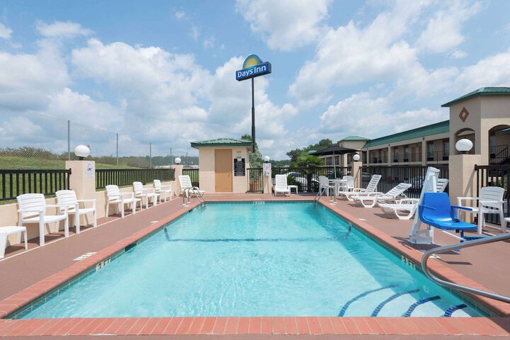 Pool Hotel