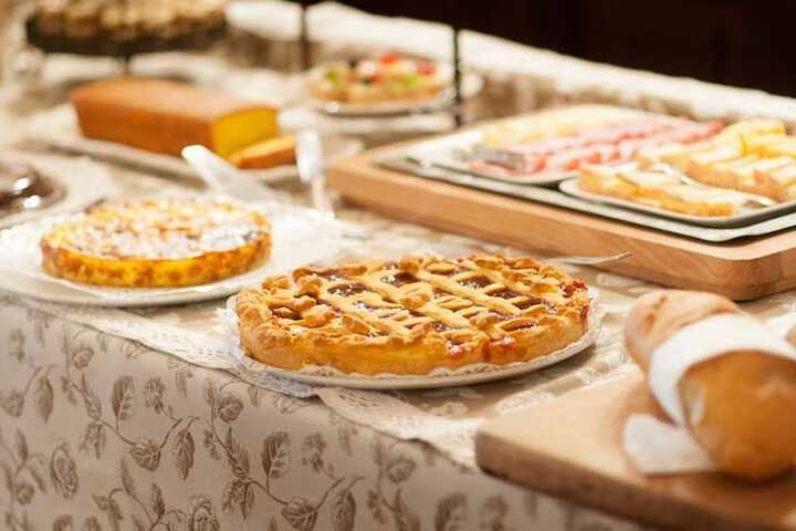 Breakfast buffet