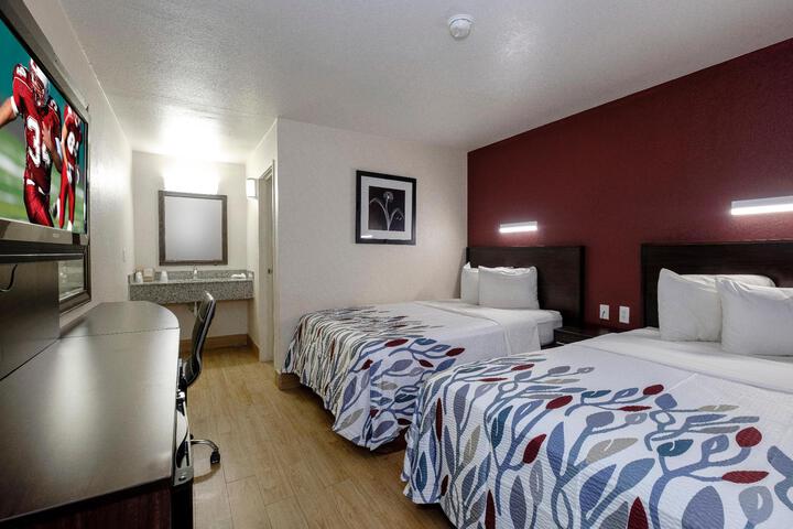 Room 3 of 48