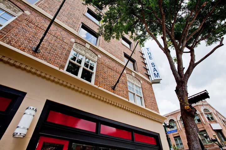 Hotel 54 of 56