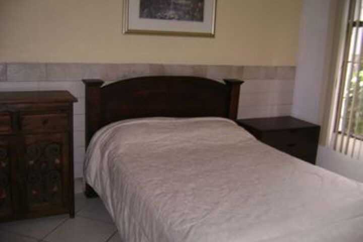 Room 7 of 15