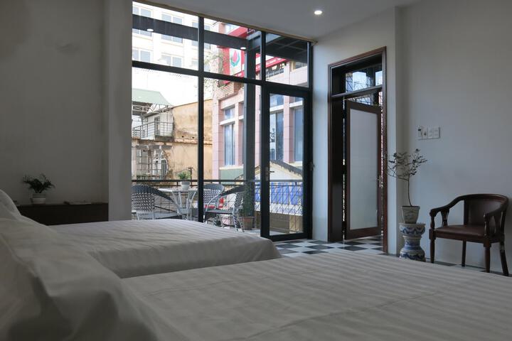 Bluesky Homestay Hue City