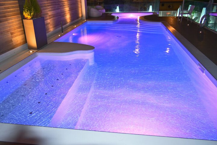 Pool 41 of 49