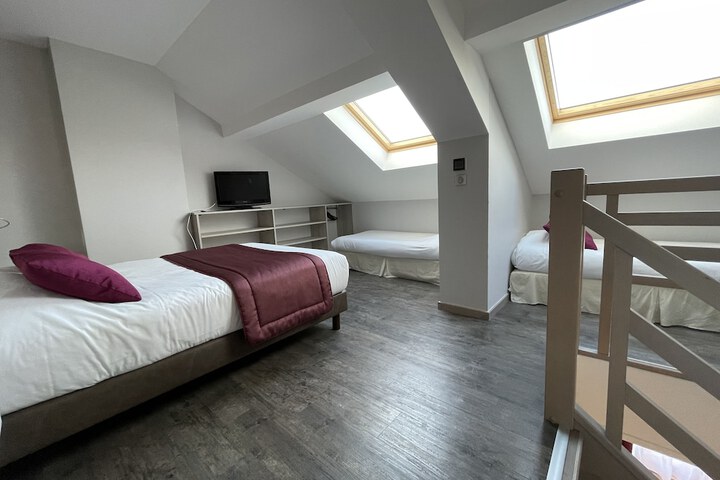 Room 3 of 13