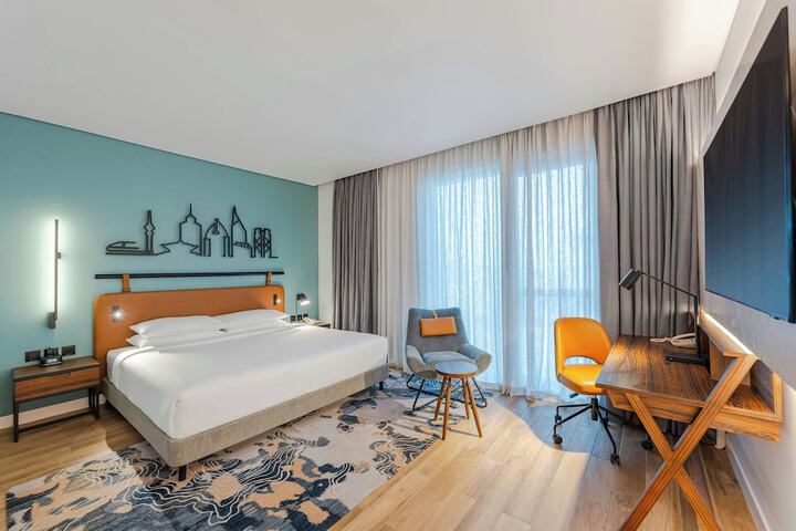 Room 22 of 48