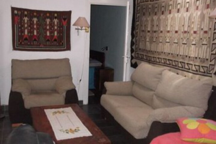 Room 5 of 12