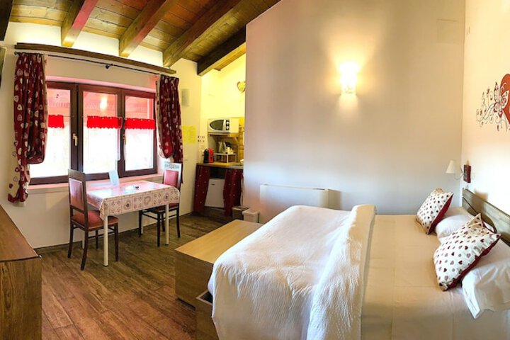 Room 13 of 45