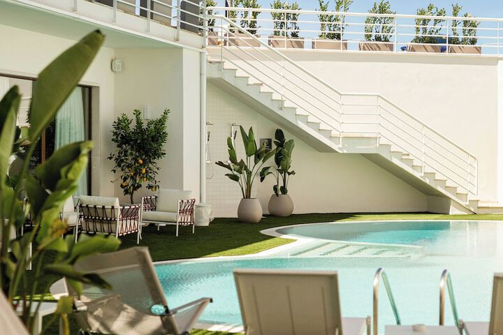 Pool 36 of 76