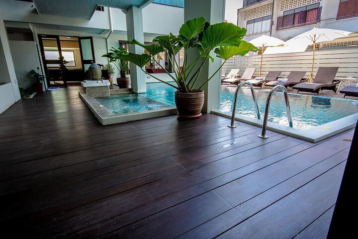 Pool 34 of 46