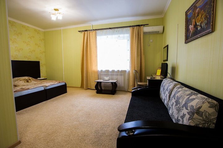 Room 11 of 63