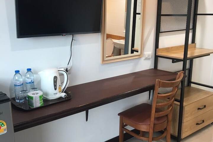 Room 10 of 52