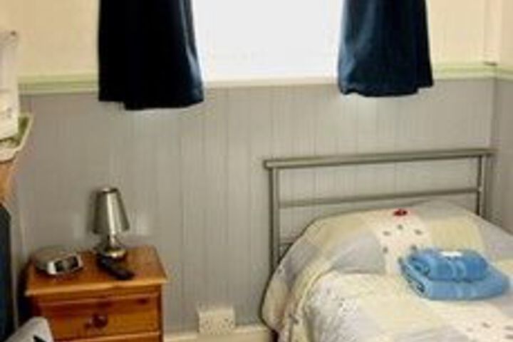 Room 13 of 35