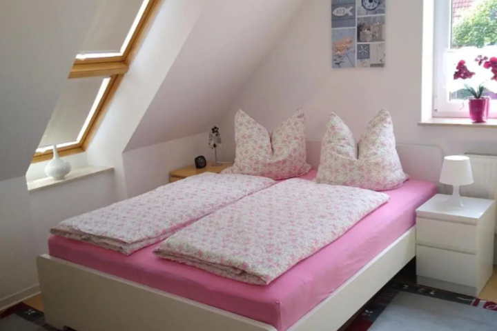 Room 4 of 13