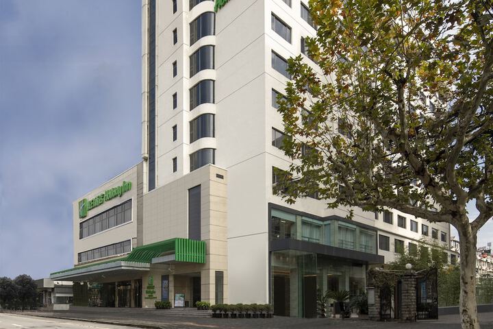 Hotel 42 of 43