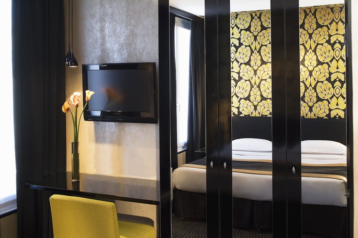 Room 6 of 53