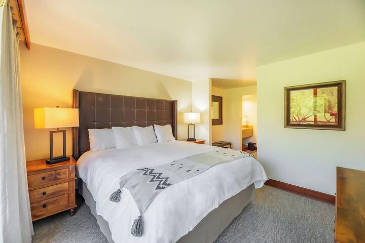 Room 4 of 95