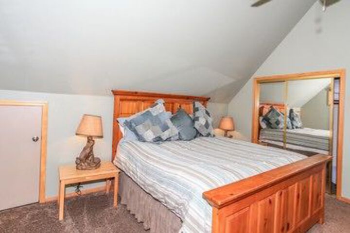 Room 27 of 112