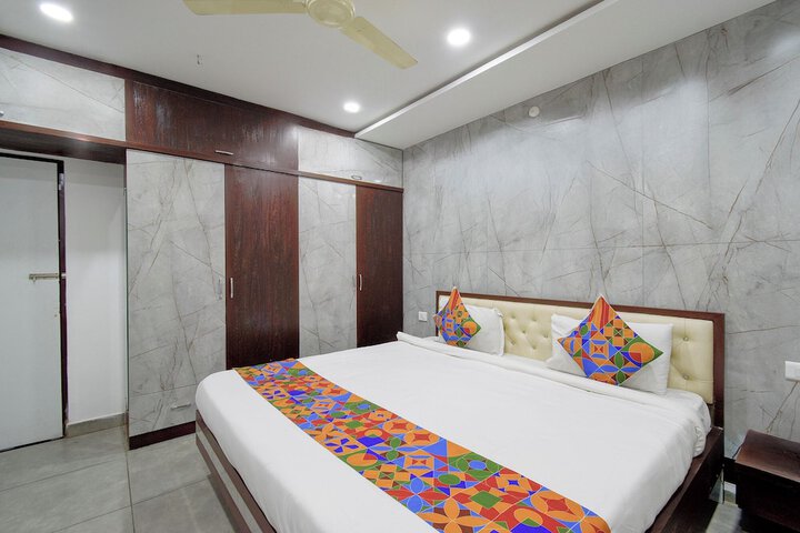 Room 14 of 39