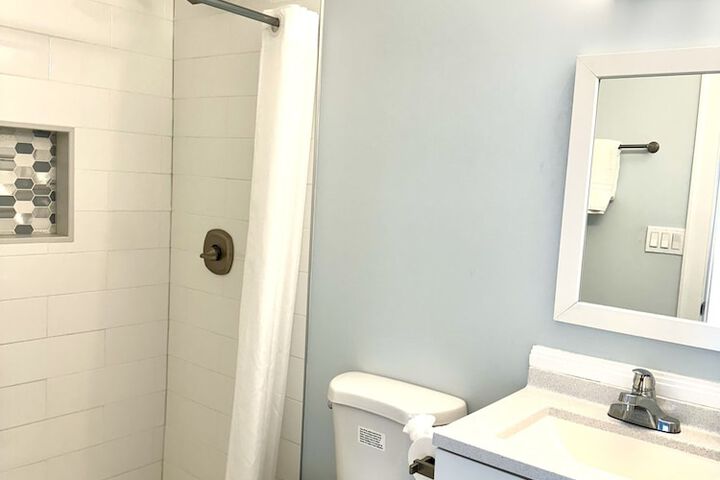 Room 32 of 51