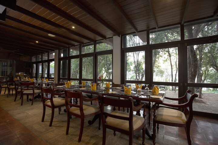 Dining 68 of 111