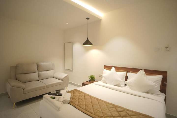 Room 21 of 40