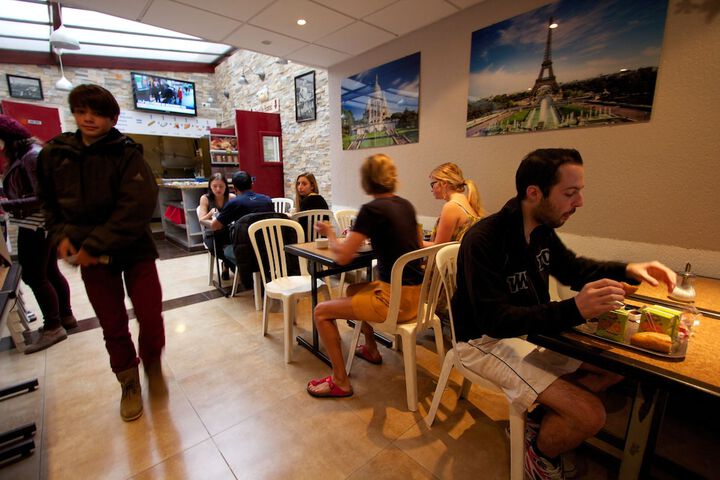 Breakfast area
