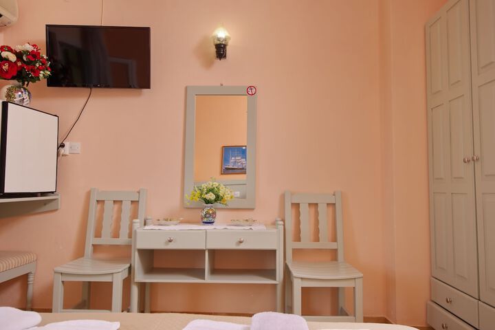 Room 26 of 49