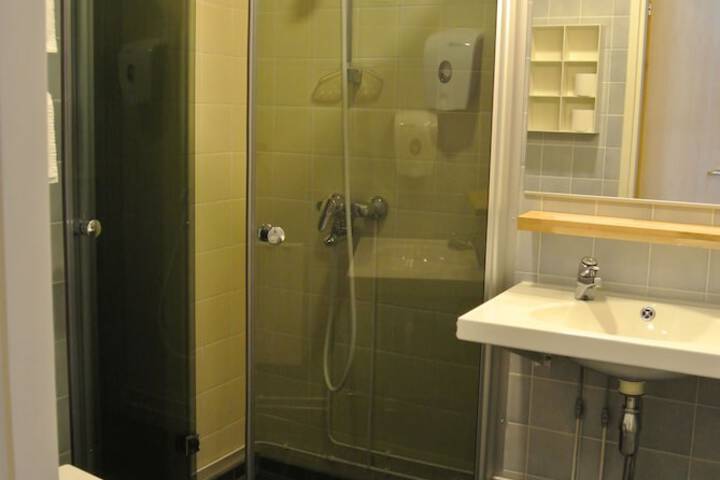 Room 41 of 87