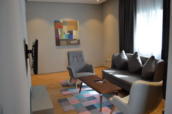 Room 30 of 53