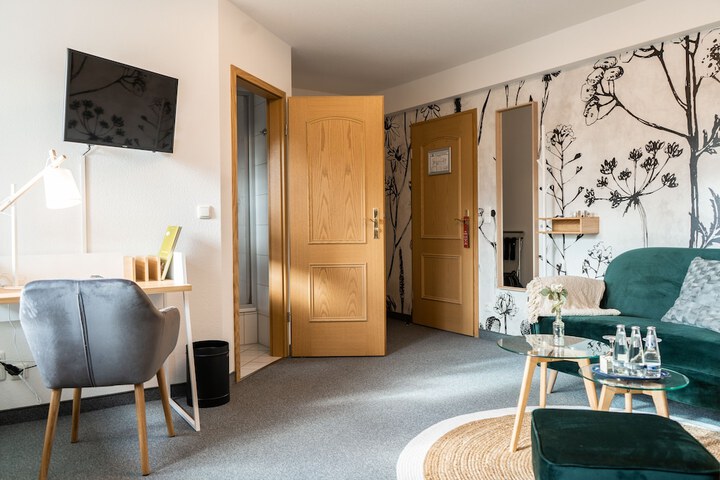 Room 81 of 191